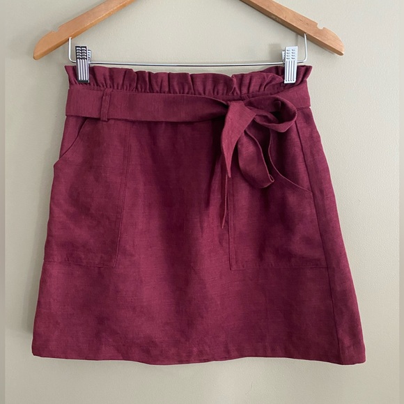 Main Strip: Maroon Skirt With Tie and Zipper - Picture 10 of 16